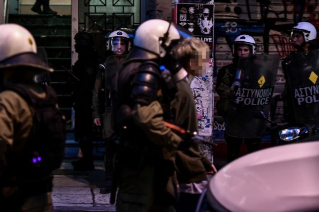 Πολυτεχνείο: Κι άλλη επιχείρηση της ΕΛ.ΑΣ σε πολυκατοικία στα Εξάρχεια