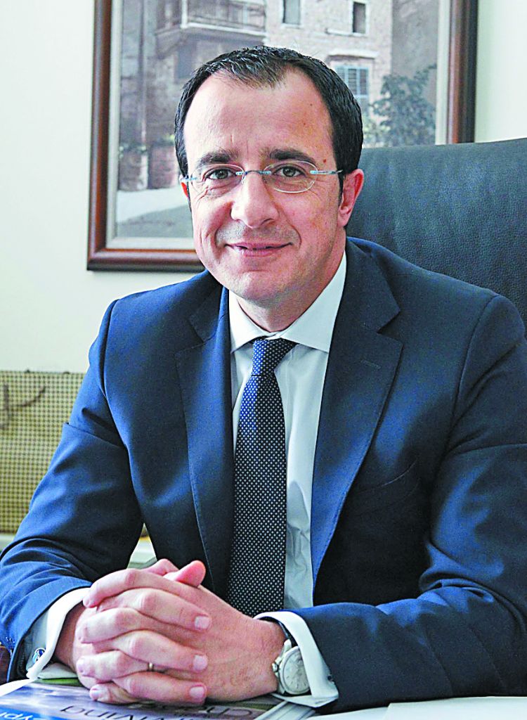 «Δεν συζητάμε νέα μορφή λύσης στο Κυπριακό»