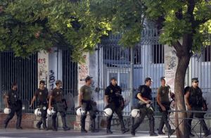 Πολυτεχνείο : «Νεκρή πόλη» η Αθήνα – Χιλιάδες αστυνομικοί, ελικόπτερα και drones