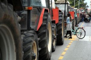 Τραγωδία στα Κατεχόμενα : Τρίχρονος καταπλακώθηκε από το τρακτέρ του παππού του