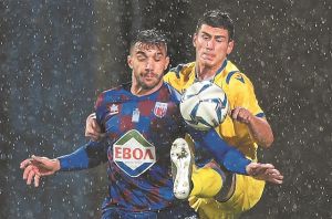 Κόλλησαν στη λάσπη