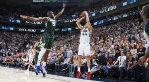 Νίκη των Τζαζ επί των Μπακς με απίθανο Μπογκντάνοβιτς