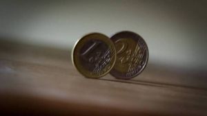 Παραμένουν μακριά ΔΝΤ και ΕΕ για την Ελλάδα