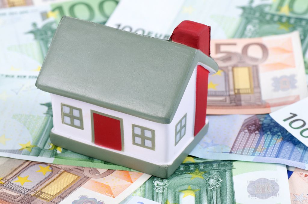 Φορολοταρία : Εξετάζεται να κληρώνονται σπίτια αντί για χρηματικά ποσά
