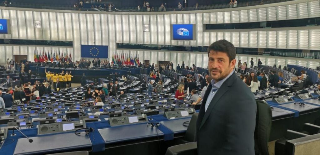 Τι είπε ο Γεωργούλης για την ακαταλαβίστικη ομιλία στο Ευρωκοινοβούλιο