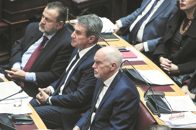 Παπανδρέου σε κίνηση με αμετακίνητους υποψηφίους