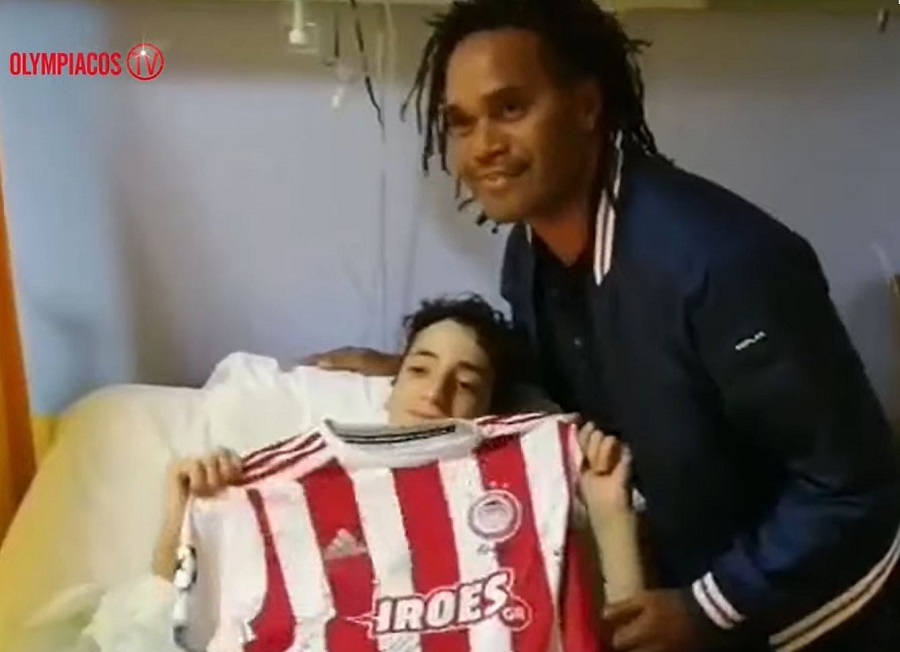 Δίπλα στον 14χρονο Μιχάλη ο Ολυμπιακός