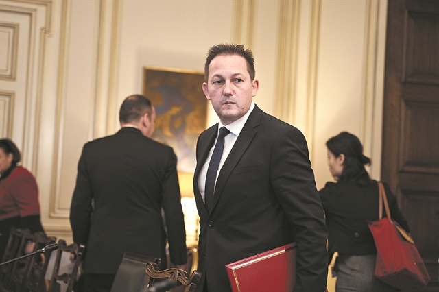 Το στοίχημα των φόρων και της ανάπτυξης