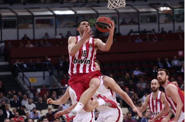 Μεγάλη νίκη του Ολυμπιακού στο ΣΕΦ «σκόρπισε» την Αρμάνι