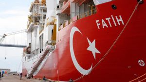 «Πορθητής» : Πλέει προς τη χερσόνησο του Ριζακαρπάσου