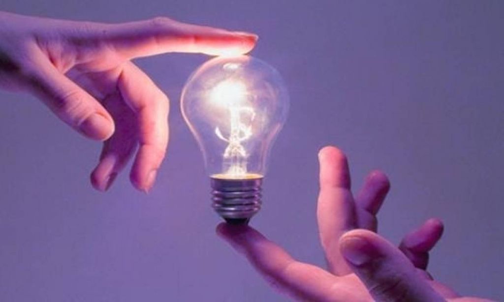 Οφελος ως 32% στις ρυθμιζόμενες χρεώσεις ρεύματος