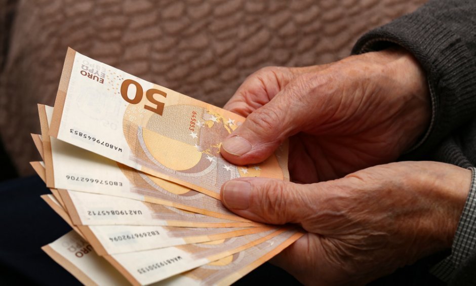 Αναδρομικά : Πόσα λεφτά πρέπει να περιμένουν οι συνταξιούχοι και πότε