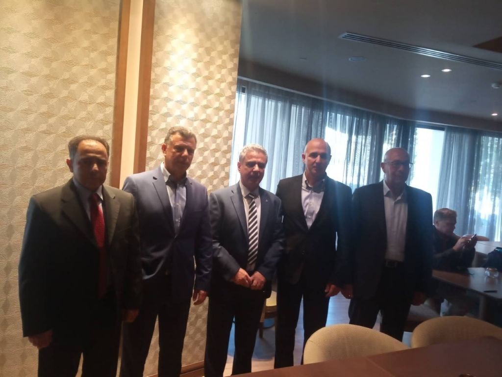 Προσφυγικό : Πέντε δήμαρχοι του Αν. Αιγαίου αντιδρούν στο σχέδιο της κυβέρνησης