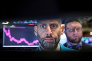 Φρένο στις προσδοκίες για υπερπλεόνασμα άνω του 4% το 2019