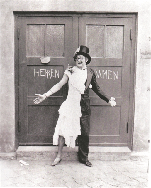 Το αβγό της Βαϊμάρης