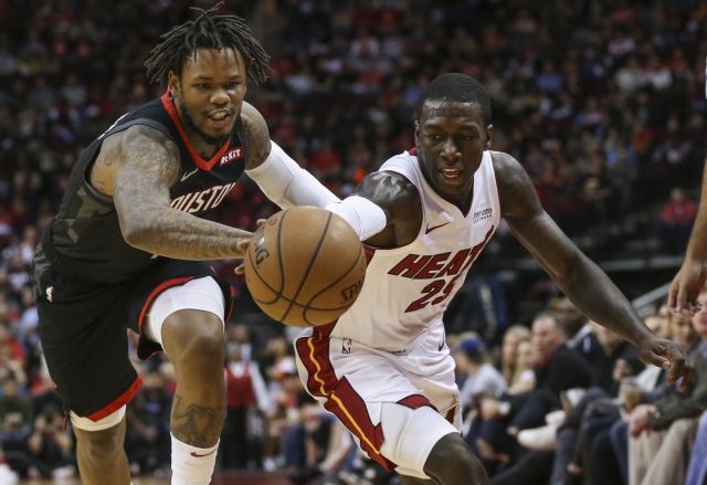 NBA : Εντός έδρας νίκες για Ρόκετς, Σίξερς, Μπακς και Σέλτικς