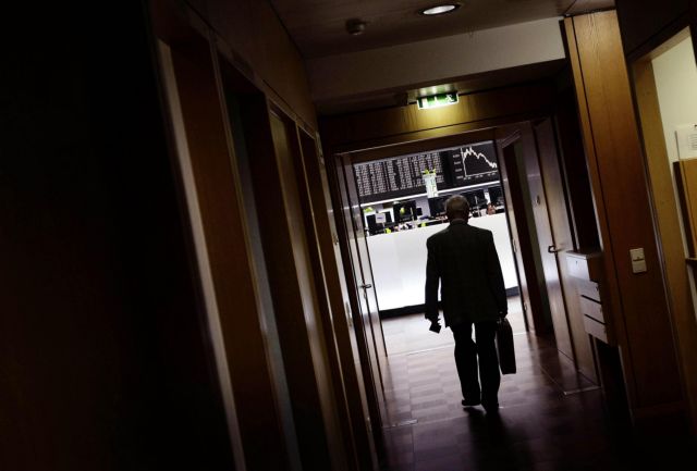 Ανοιγμα με πτώση στο Χρηματιστήριο Αθηνών