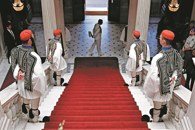 Πολιτικά παίγνια με την εκλογή Προέδρου