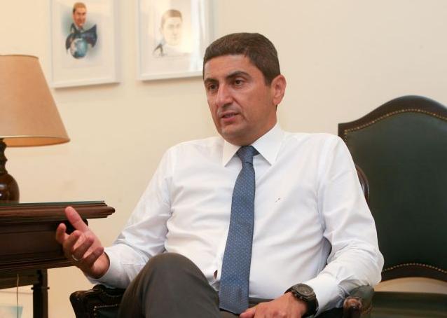 Ο Αυγενάκης δεν θα μιλήσει στο συνέδριο του Μπέου