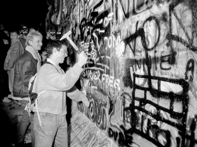 Πτώση του Τείχους του Βερολίνου: Μια ιστορική επέτειος