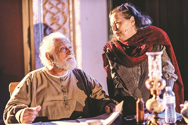 Δημοτικό Θέατρο Πειραιά: «Οι μεγάλοι συγγραφείς μάς δείχνουν την αξία της ζωής»