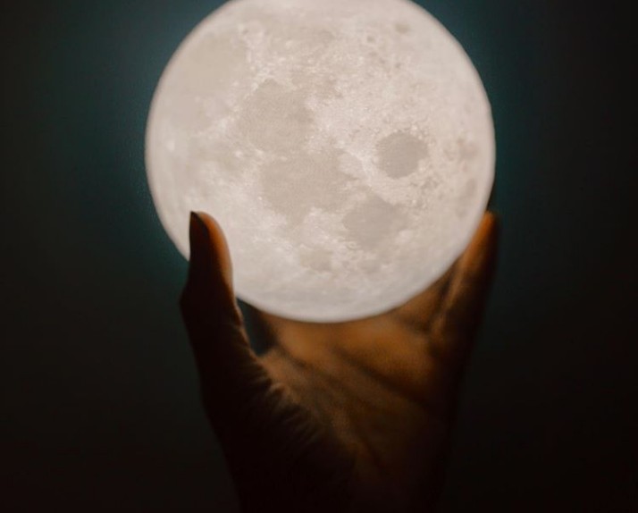 Πέθανε διάσημος αστρολόγος