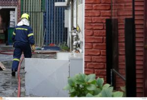 Φωτιά σε κτίριο στην Πατησίων