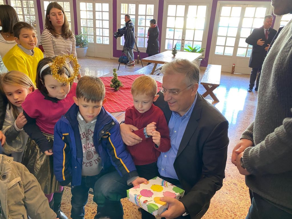 Θεοδωρικάκος : Επισκέφθηκε την «Κιβωτό του Κόσμου» στην Πωγωνιανή