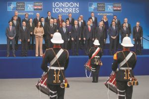 H σύνοδος που μετατράπηκε σε διπλωματική σαπουνόπερα