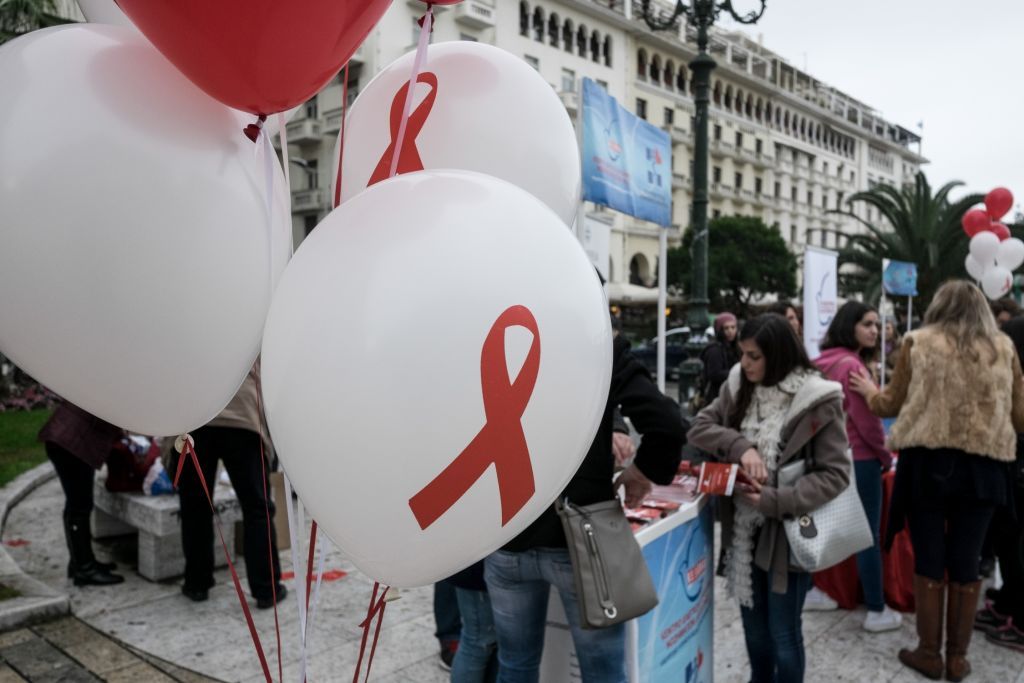 Παγκόσμια Ημέρα κατά του AIDS : Δράσεις ευαισθητοποίησης σε Αθήνα και Θεσσαλονίκη
