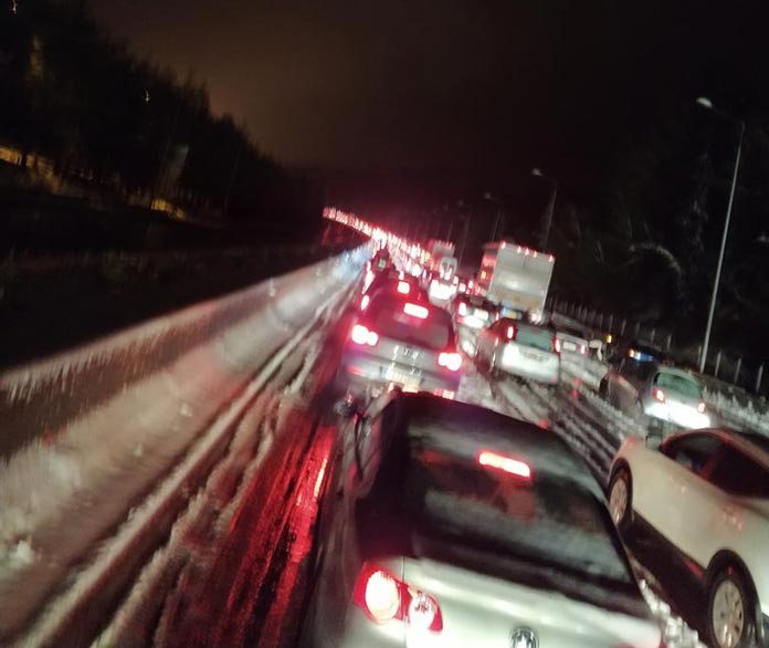 Καραμανλής: Ελεύθερα τα διόδια μέχρι να ομαλοποιηθεί η κατάσταση