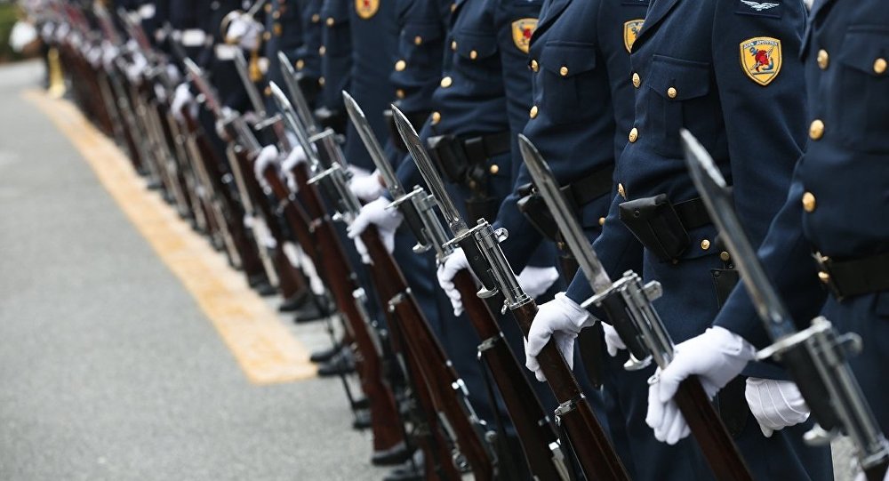 Εκτακτο επίδομα 120 ευρώ σε όλο το προσωπικό των Ενόπλων Δυνάμεων