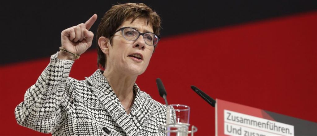 Αλληλέγγυα σε Ελλάδα και Κύπρο η Γερμανία επανέλαβε η υπουργός Άμυνας της