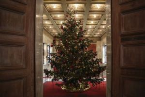 Συρία : Αεροπορικοί βομβαρδισμοί έσπειραν τον θάνατο σε αγορά στην Ιντλίμπ