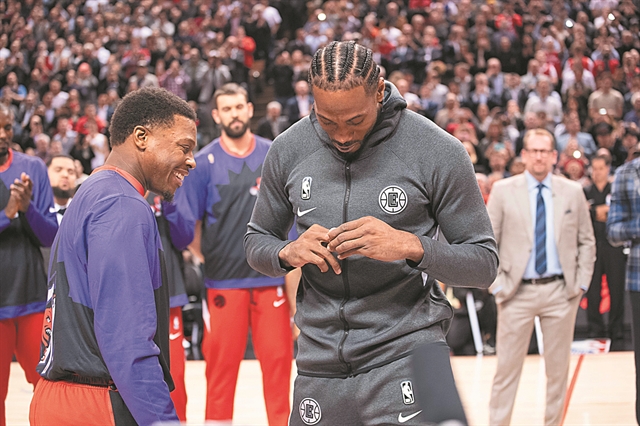 Κλείνει το πέταλο, ακυρώνει τα διαρκείας