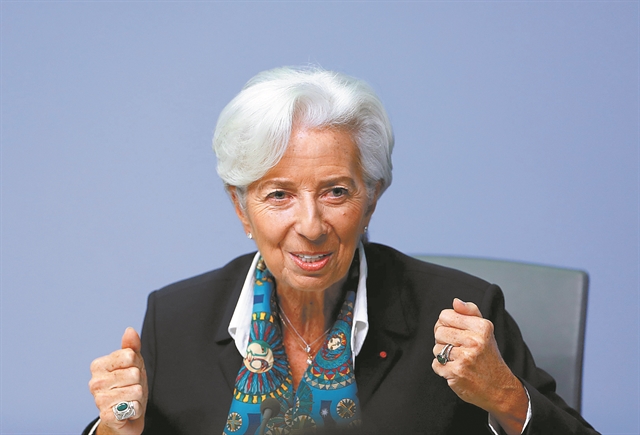 Ετοιμη να πατήσει πάλι τη σκανδάλη ρευστότητας