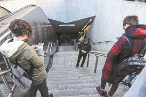 Επόμενος σταθμός: Διπλή παρέμβαση για απεργίες και πορείες