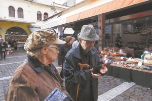 Νόμιμες οι περικοπές δώρων – επιδομάτων