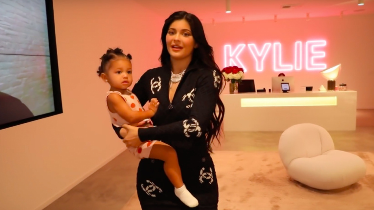 Η κόρη της Κάιλι Τζένερ έκλεψε ξανά τις εντυπώσεις