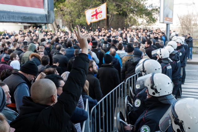 Μαυροβούνιο : Δακρυγόνα στις διαδηλώσεις για το νέο νόμο περί θρησκευτικών κοινοτήτων