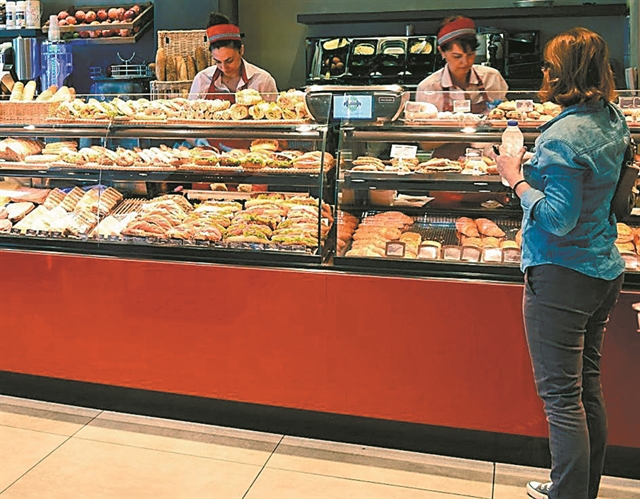 Πωλητές, ζαχαροπλάστες και baristas