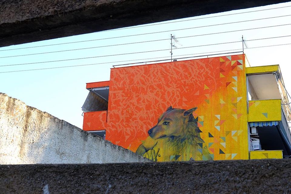 Εντυπωσιακή τοιχογραφία για τα αδέσποτα στον Βόλο