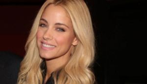 Δούκισσα Νομικού : Ποζάρει με τον γιο της