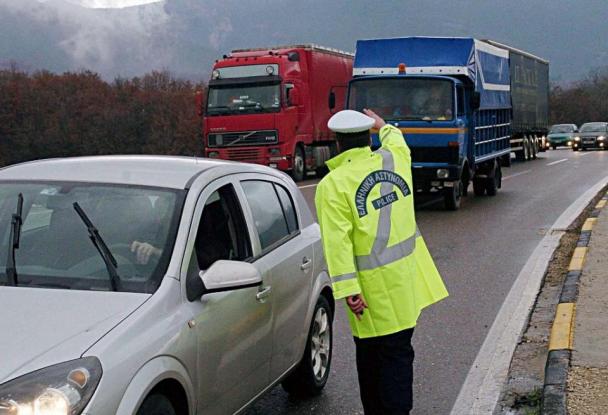Ιόνια οδός : Πρόστιμα και αφαίρεση πινακίδων από φορτηγά για… πειραγμένους ταχογράφους