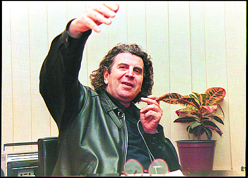 Αποθεώθηκε ο Θεοδωράκης χθες το βράδυ στη Βαρκελώνη