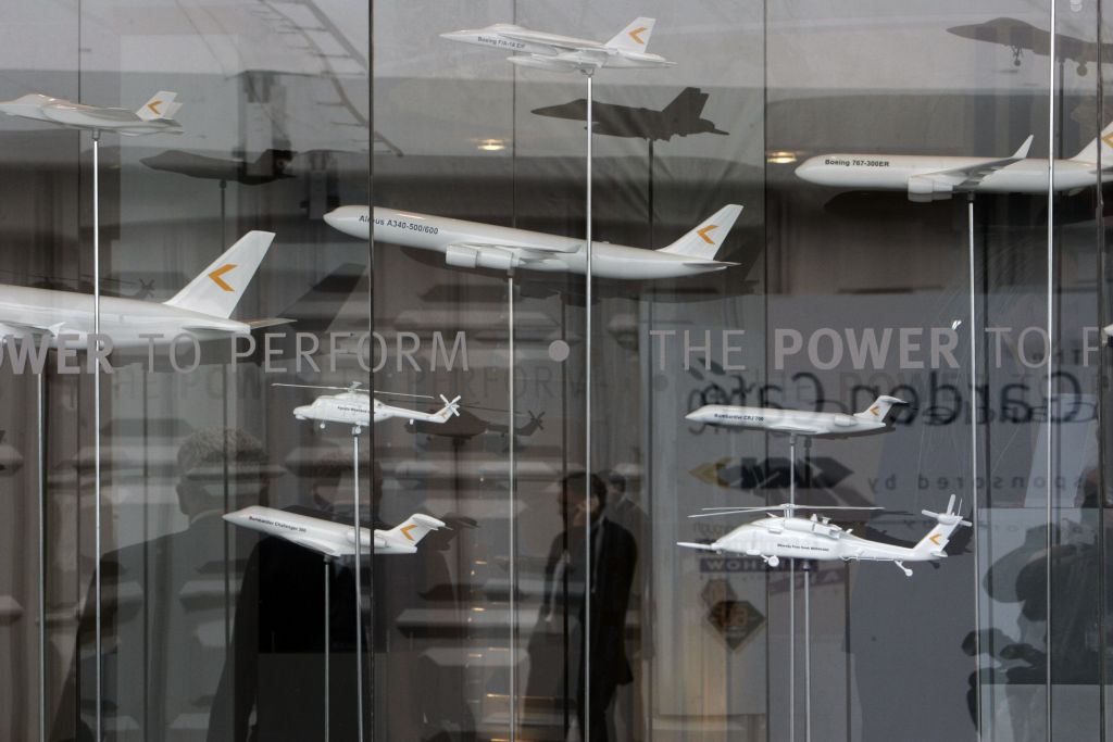 Bloomberg : Σκέψεις για απαγόρευση της Business Class από αεροπορικές εταιρίες