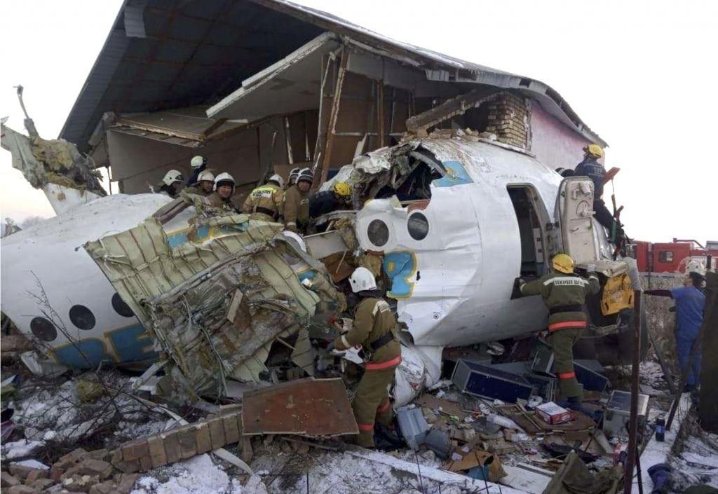 Αεροπορικό δυστύχημα στο Καζακστάν : Συγκλονιστικές μαρτυρίες από επιζώντες και αυτόπτες