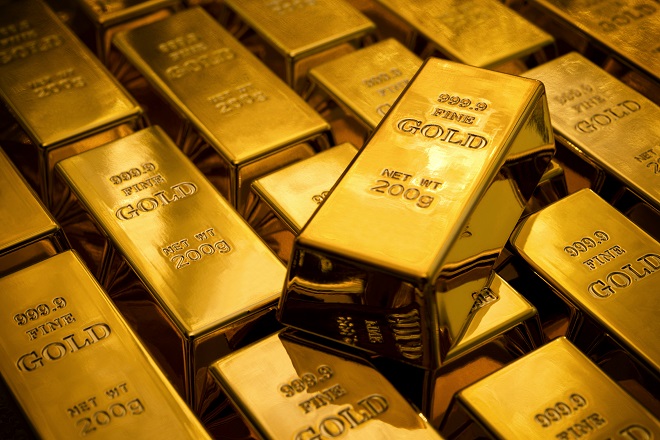 Τα χαμηλά επιτόκια στρέφουν τους επενδυτές στον χρυσό