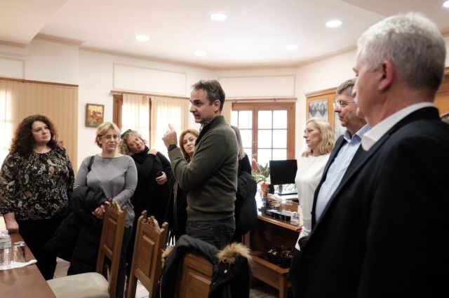 Προσλήψεις 2.858 μόνιμων υπαλλήλων στη «Βοήθεια στο Σπίτι» εξήγγειλε ο πρωθυπουργός