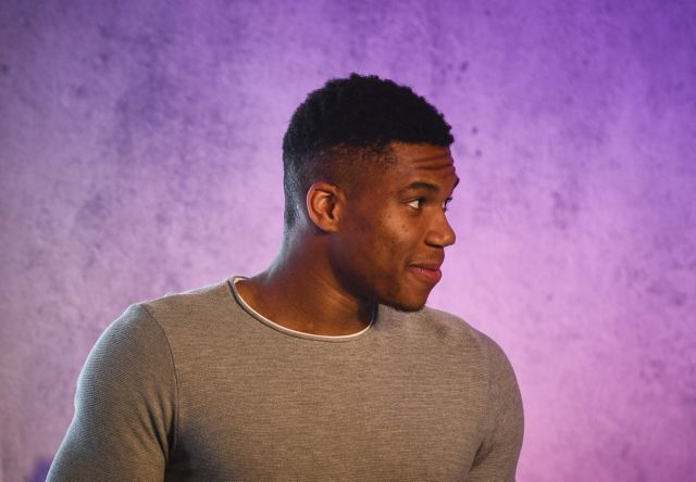 Αντετοκούνμπο: «Εξωγήινος» ο ΛεΜπρόν Τζέιμς